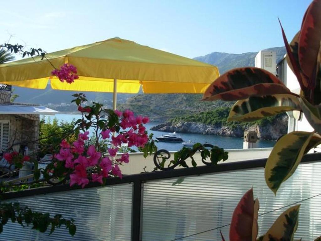 Apartments Mitrovici Milocer Sveti Stefan Exterior photo